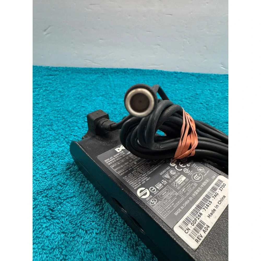 Dell‎ 90W AC Adapter PA-10 Family LA90PS0-00 19.5V 4.62A Laptop Charger DF266